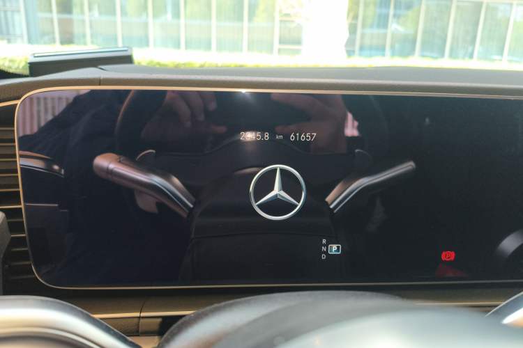 Used Mercedes-Benz GLE AMG 2020 AMG GLE 53 4MATIC+ Odometer Close Up