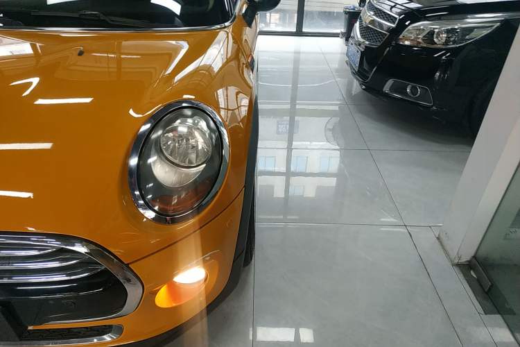 Used MINI MINI 2015 1.5T COOPER Fun Five-Door Edition
