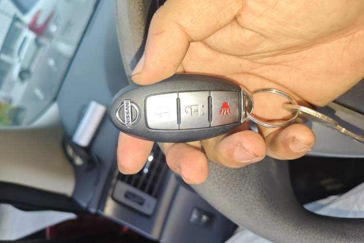 Used Nissan Tiida 2011 1.6L CVT Smart Version Vehicle Key