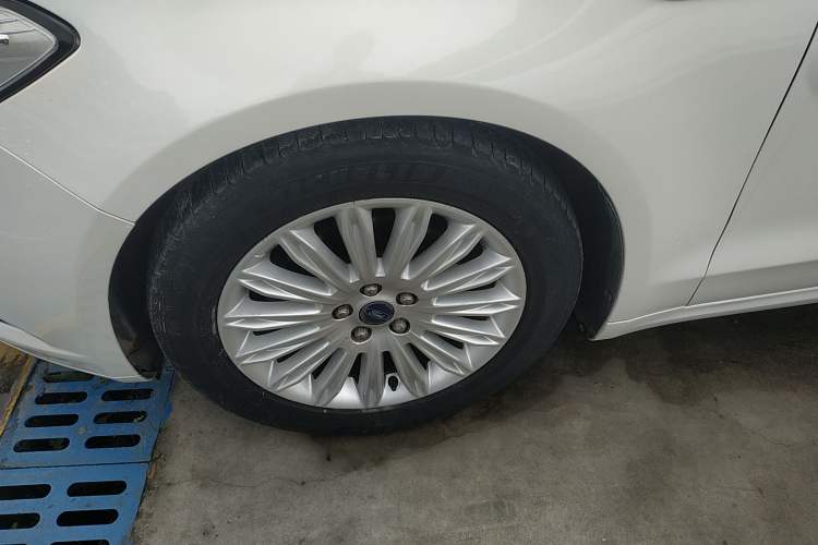 Used Ford Mondeo 2013 2.0L GTDi 200 Luxury Model
