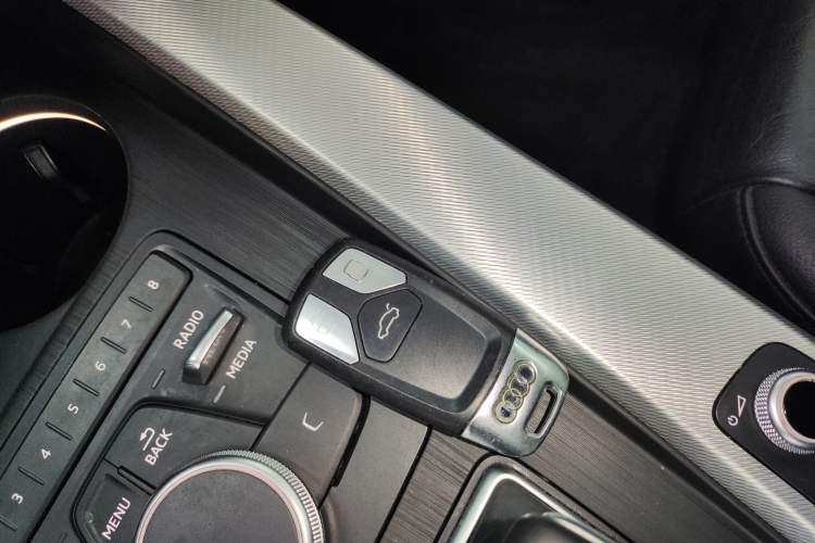 Used Audi A5 2017 Coupe 40 TFSI Fashion Model
