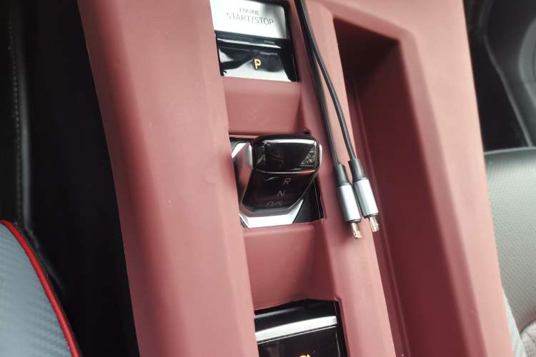 Used Volkswagen Lamando 2022 Lavida L 280TSI DSG Cool & Spicy Edition Gear Lever