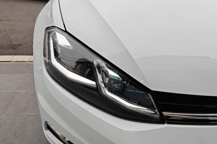 Used Volkswagen Golf 2019 280TSI DSG Luxury Version China VI Standard
