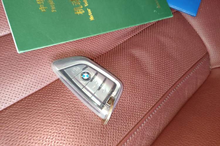 Used BMW 5 Series 2018 530Li xDrive M Sport Package Vehicle Key