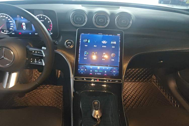 Used Mercedes-Benz C-Class 2023 Restyled C 260 L Sport Edition Audio And AC Panel