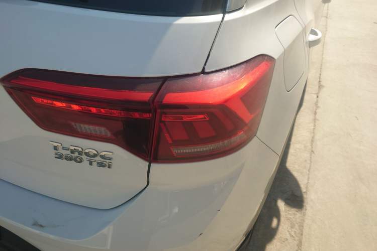 Used Volkswagen T-ROC 2018 280TSI DSG Two-Wheel Drive Advanced Version China V Emission Standard