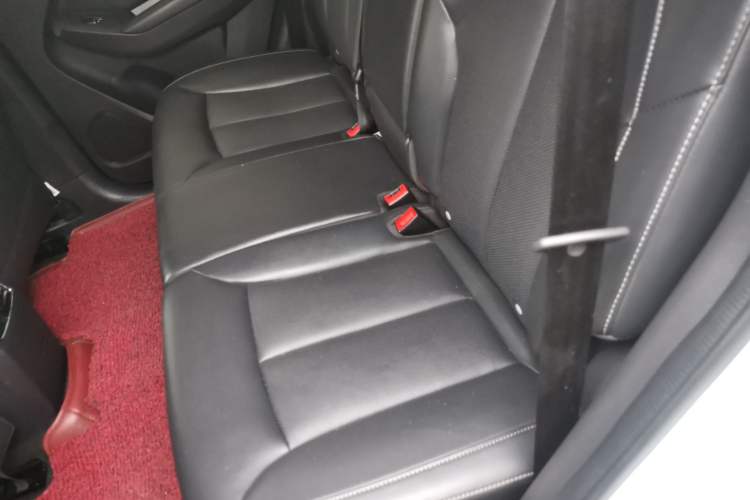 Used Roewe RX5 2018 20T Two-Wheel Drive Manual Flagship Edition