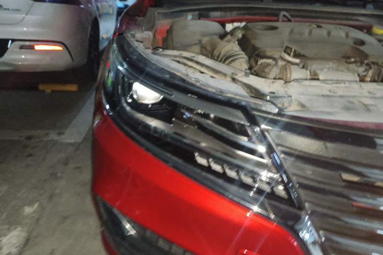 Used Roewe i6 New Energy 2017 45T Hybrid Connective Smart Luxury Edition Right Front Headlight