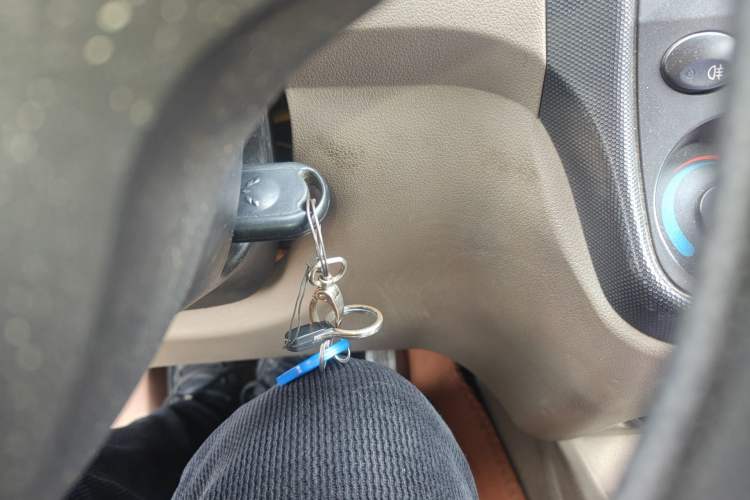 Used Wuling Hongguang 2010 1.2L Comfort Edition China IV Vehicle Key