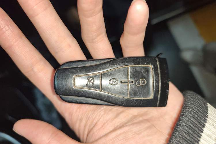 Used Roewe e550 2016 Deluxe Edition
