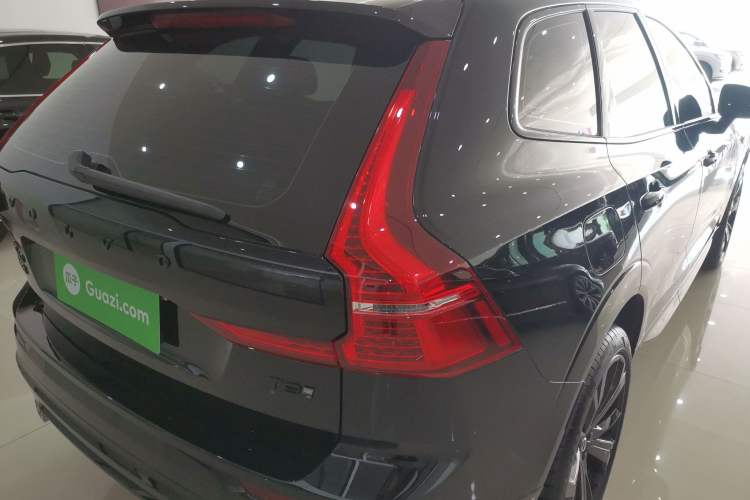 Used Volvo XC60 New Energy 2025 Plug-in Hybrid Long-Range All-Wheel Drive Zhiyuan Extreme Night Black Edition
