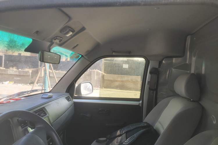 Used Jinbei Hiace X30 2023 1.5L Super-Enjoyment Van 2/5 Seats Non-Air-Conditioned Version SWC15M Headliner