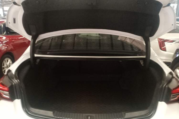 Used Buick Verano 2020 20T CVT Leading Edition Trunk