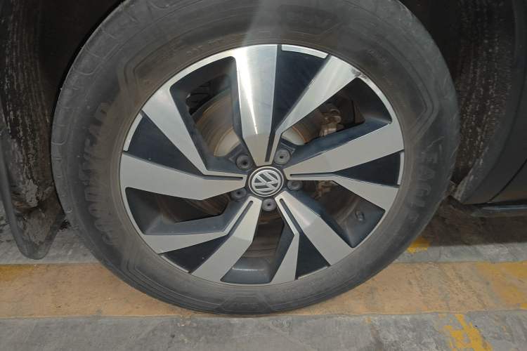 Used Volkswagen Tayron 2019 330TSI Four-Wheel Drive Luxury Version China V Standard
