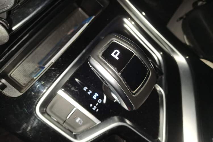 Used Geely Auto Jiajie 2019 1.8TD Automatic Enjoyment Model Gear Lever