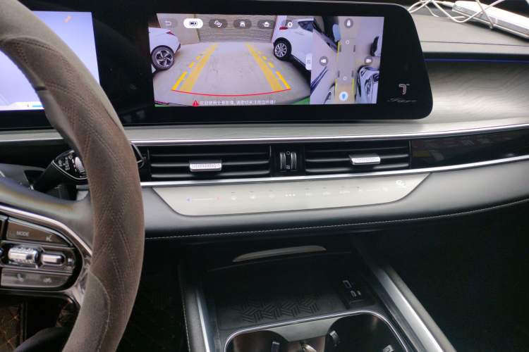 Used Chery Tiggo 8 PRO 2024 Champion Edition 290T Two-Wheel Drive Shining Version 5 Seats