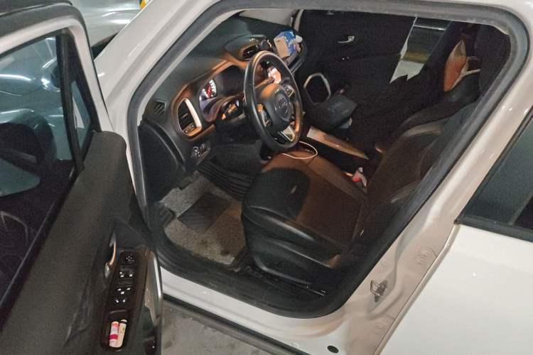 Used Jeep Renegade 2016 1.4T Automatic Smart Edition