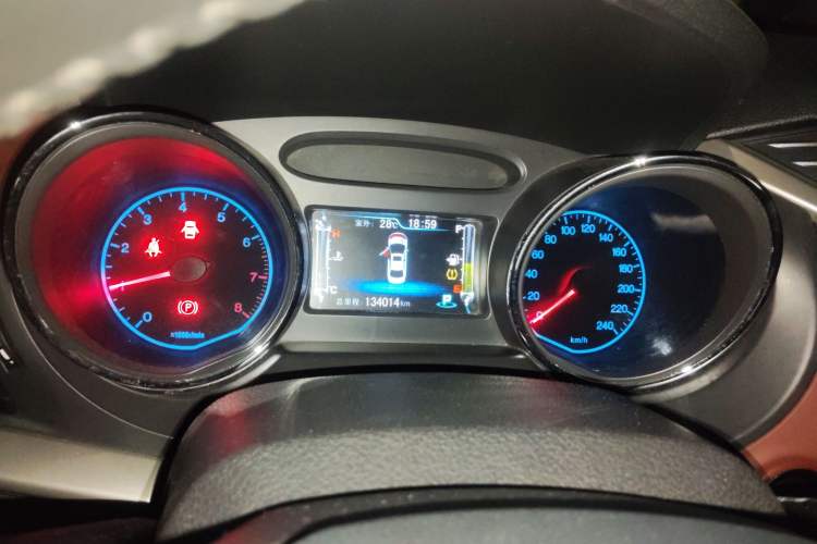 Used BYD G5 2014 1.5TID Automatic Flagship Model
