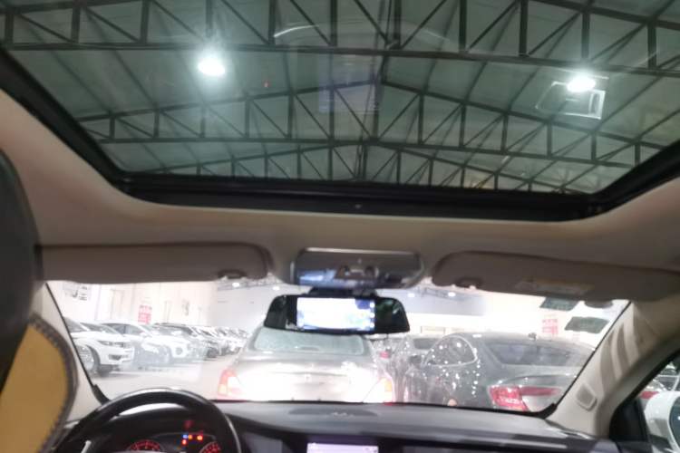 Used Geely Auto Emgrand GT 2016 2.4L Zunya Model
