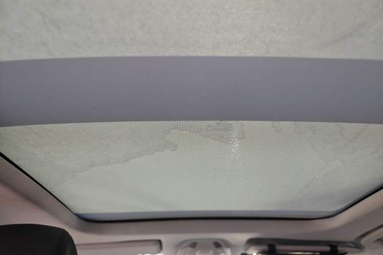 Used Peugeot 4008 2018 350THP Luxury Edition Headliner