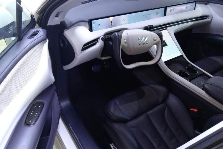 Used IM LS7 2023 77 kWh Urban Fit Rear-Wheel Drive