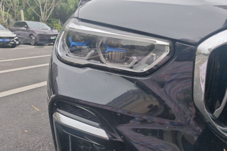 Used BMW X5 2022 xDrive 30Li Luxury M Sport Package