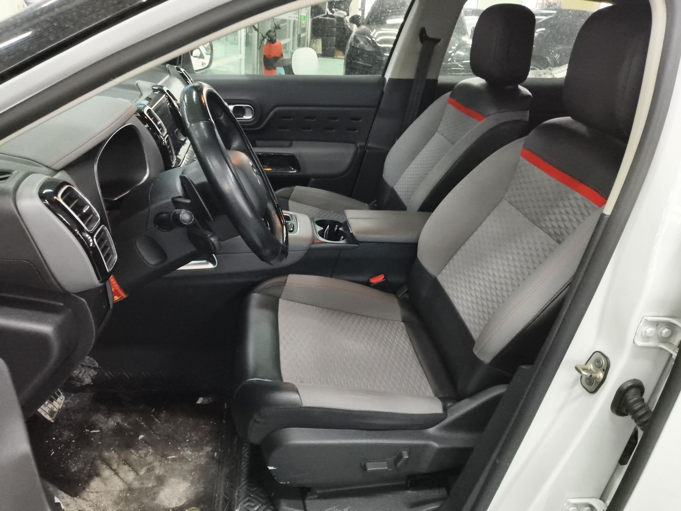 Interior delantero
