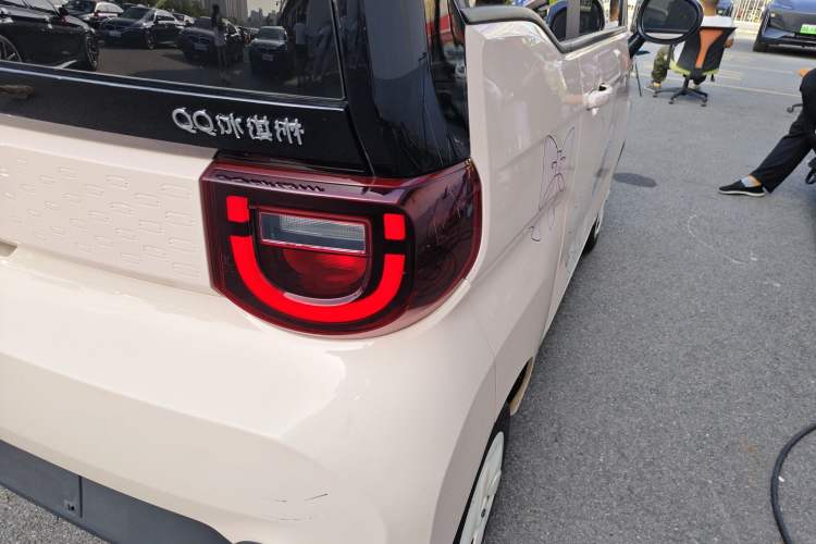 Used Chery QQ Ice Cream 2023 120km Ice Cream-Type Lithium Iron Phosphate