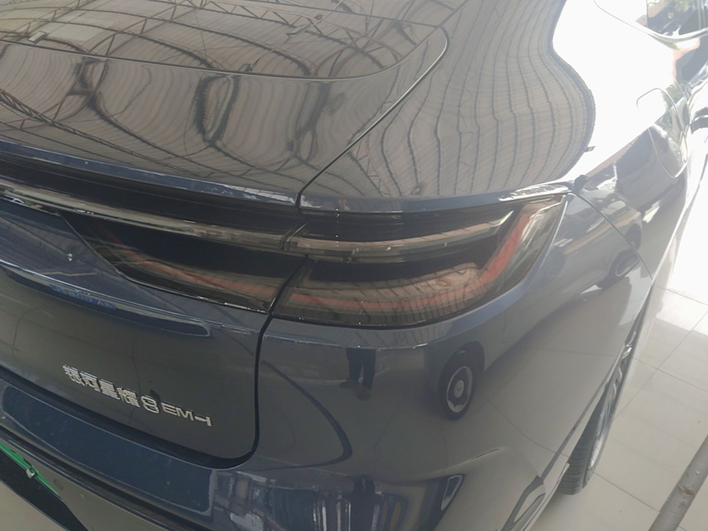 Geely Galaxy 8 2025 130km EM-i Prestige Edition — снимка 9