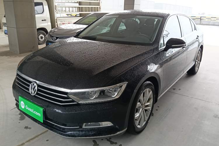Used Volkswagen Magotan 2019 330TSI DSG Luxury Version China VI Standard