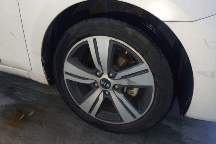 Used Kia K3 (Kai Shen) 2017 1.8L Automatic GLS Right Front Wheel Hub