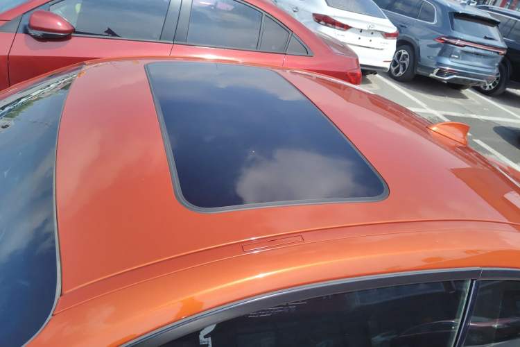 Used BMW 2 Series 2015 218i Roof