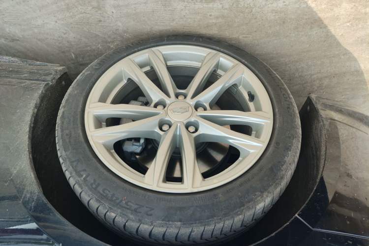 Used Cadillac CT4 2020 28T Fashion Edition Left Front Wheel Hub