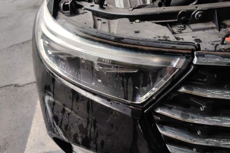 Used Ford Explorer 2020 EcoBoost 285 4x4 Trend Edition 7-Seater Right Front Headlight