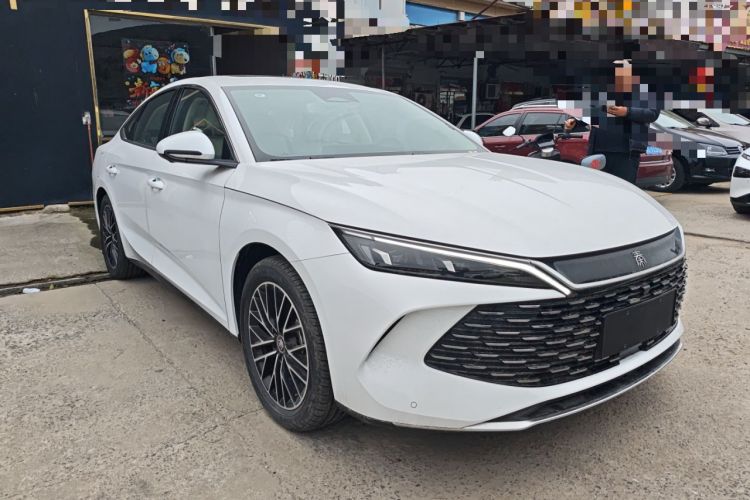 Used BYD Qin L 2024 DM-i 120KM Excellence Model Front Right 45 Deg