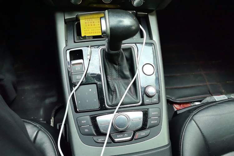 Used Audi A6L 2012 TFSI Standard Model Gear Lever