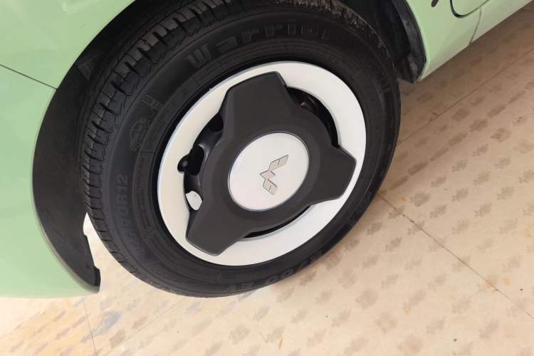 Used Wuling Hongguang MINIEV 2021 Macaron Premium Model – Lithium Iron Phosphate