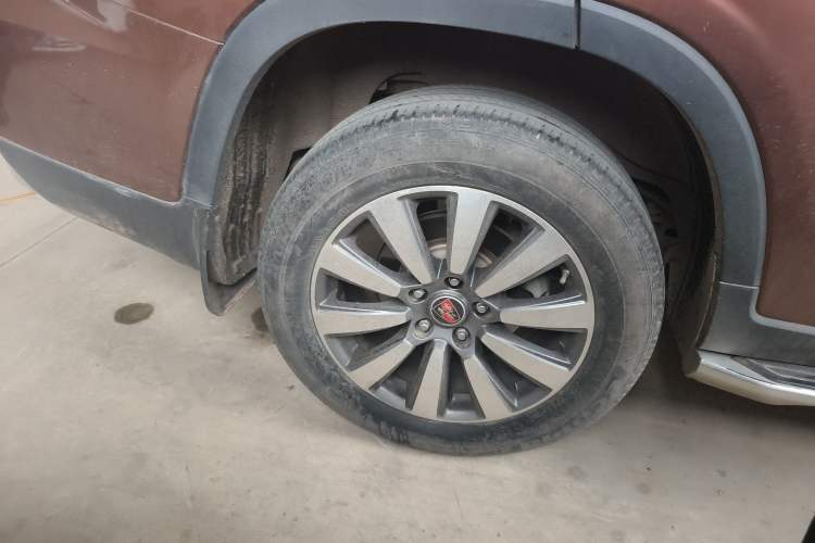 Used Roewe RX8 2018 30T Smart Connectivity Two-Wheel Drive Supreme Edition