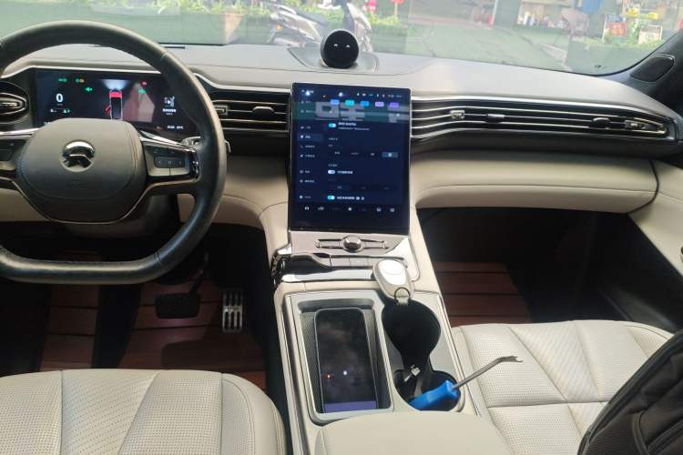 Used Nio ES8 2020 415 km Signature Edition 6-Seater Version
