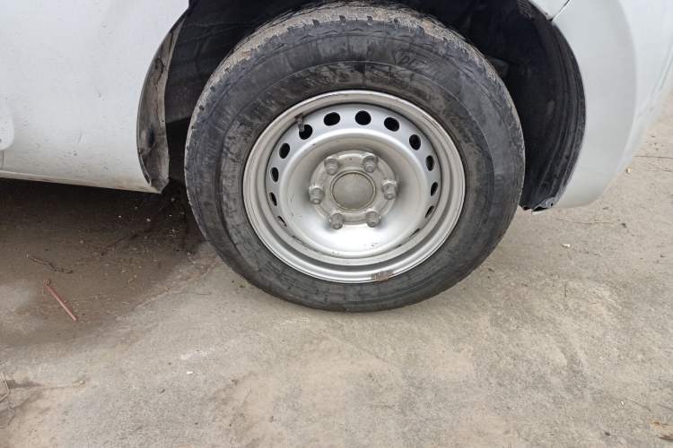 Used SAIC MAXUS Dana V1 2024 V1 Long Wheelbase High Roof (51 kWh)