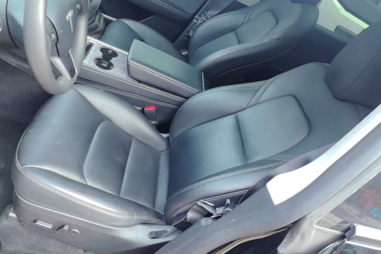 Used Tesla Model Y 2023 Rear-Wheel-Drive Version