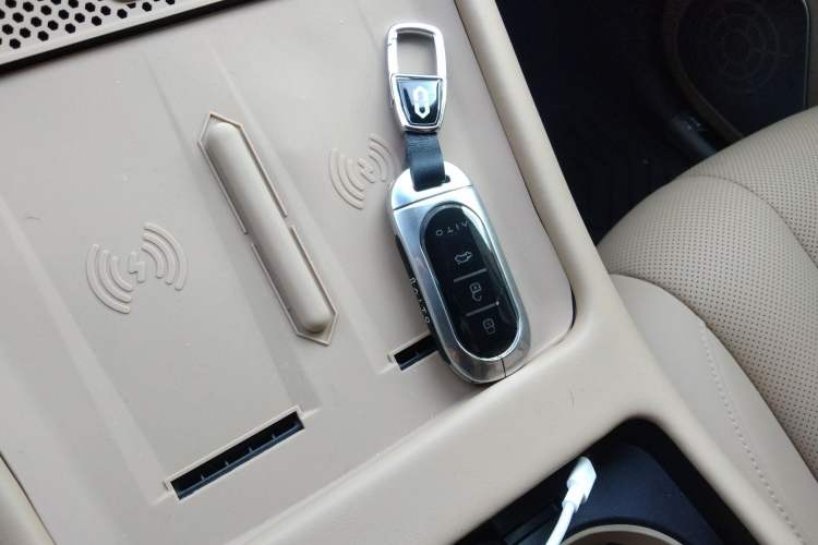 Used Hima AITO M7 2024 1.5T Intelligent Driving Rear-Drive Pro Version 6 Seats