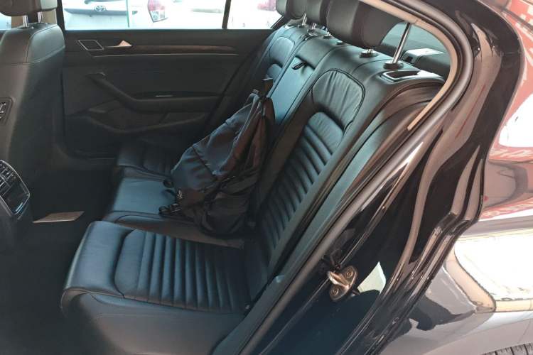 Used Volkswagen Magotan 2019 330TSI DSG Leading Model China VI Standard
