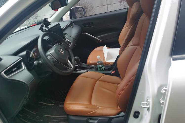 Used Toyota FRONTLANDER 2022 2.0L CVT Leading Edition Left Front Seat