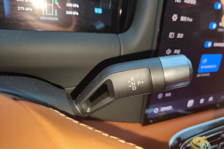 Used Geely Galaxy M9 2025 Model 230km Two-Wheel-Drive Exploration Edition
