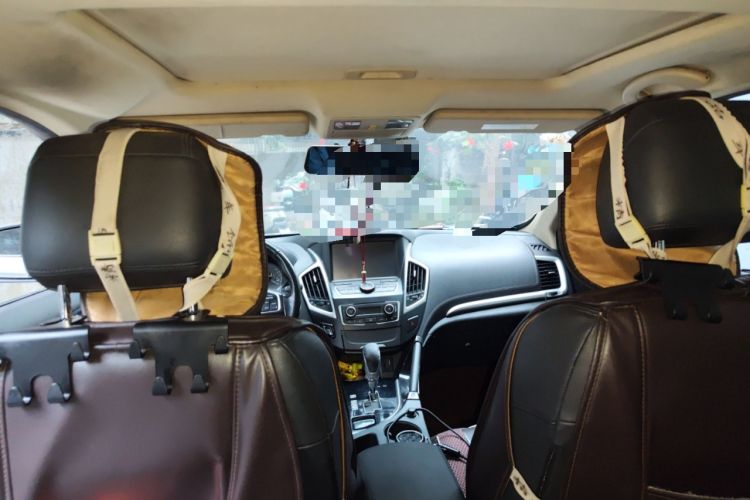 Used Dongfeng Aeolus AX7 2015 2.0L Automatic Zhiyi Trim
