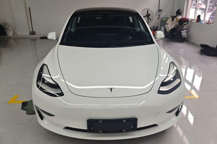 Used Tesla Model 3 2019 Long-Range All-Wheel-Drive Version Front