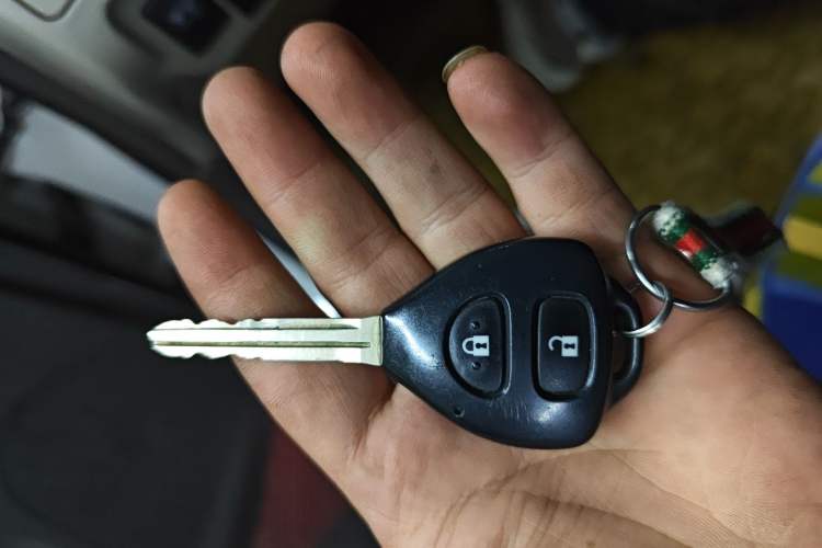 Used Toyota Vios 2011 1.6L GL-i Sunroof Version AT Vehicle Key