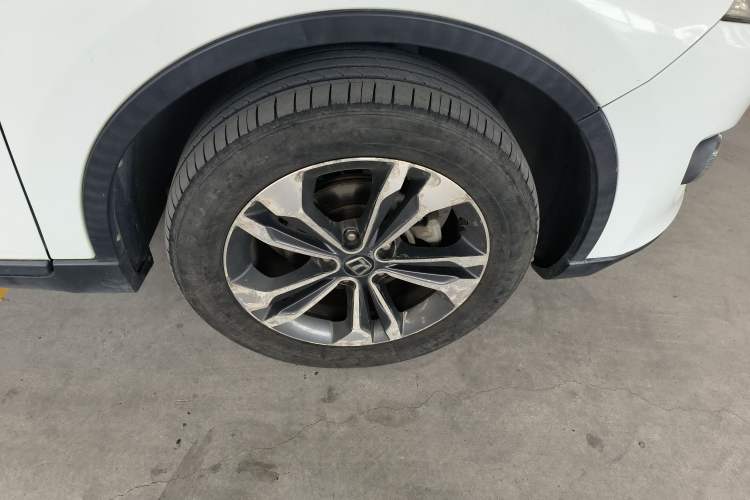 Used Luxgen U6 SUV 2017 1.8T Tech Value Model
