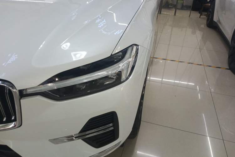 Used Volvo XC60 2023 B5 4x4 Smart Luxury Edition
